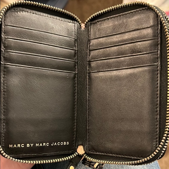 Marc By Marc Jacobs | Bags | Marc By Marc Jacobs Black Leather Wallet ...